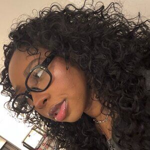 Meet your Posher, Rakiyah